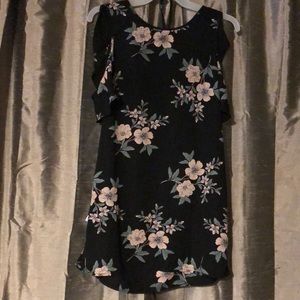 Black floral cold shoulder shift dress